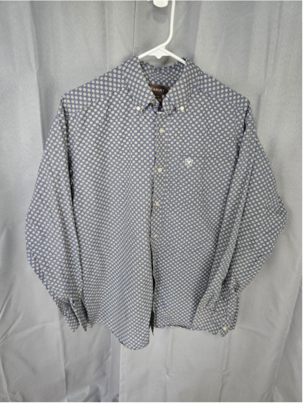 Men's Ariat Casual Button Down Shirt Size M Blue White Geometric Print